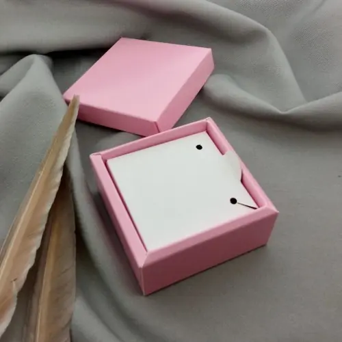 Коробочка картонна