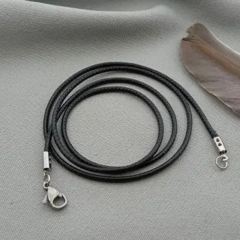 Шнурок плетений